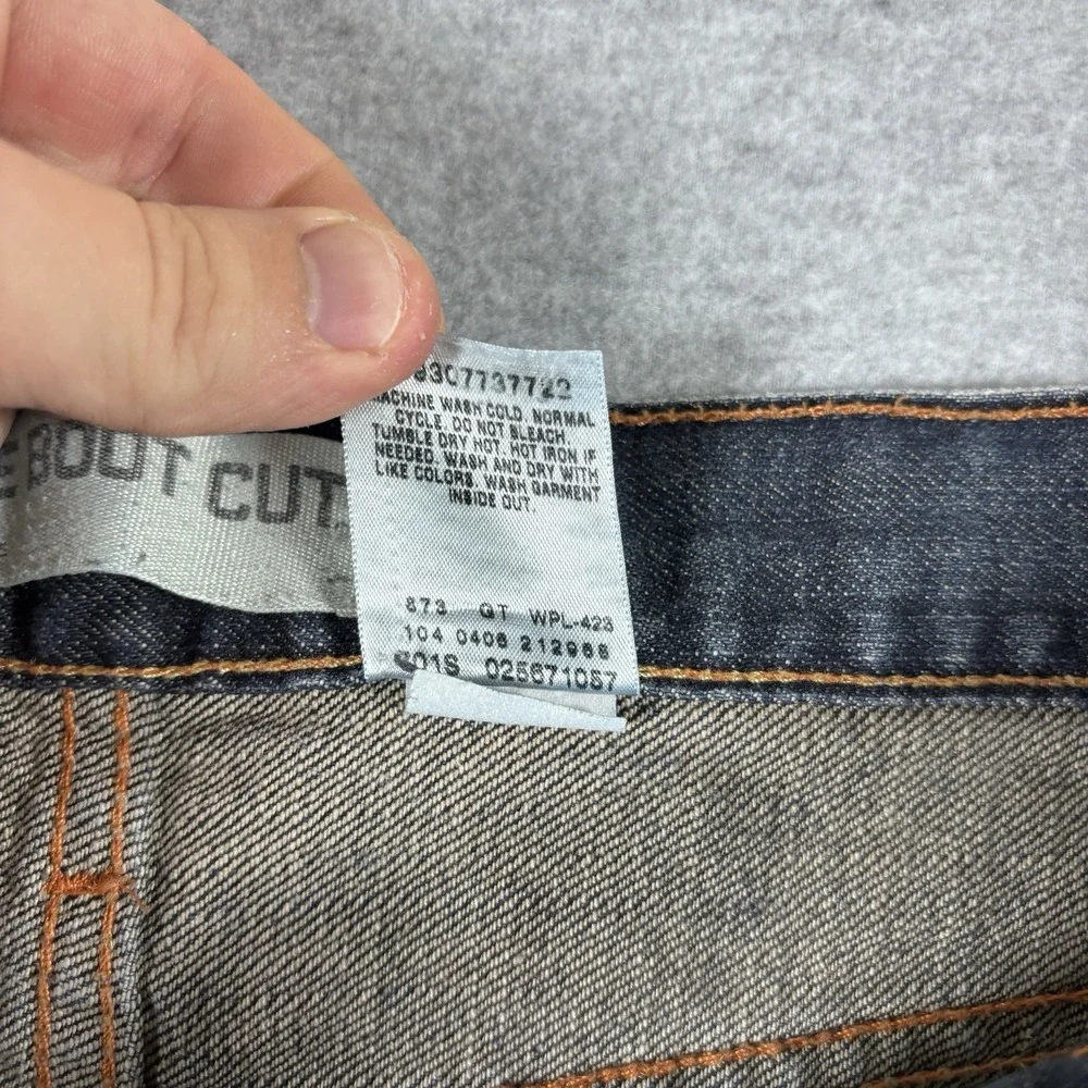 Vintage Levis 567 Loose Bootcut Jeans Mens 36x34 Y2K Dark Wash Button Fly Baggy